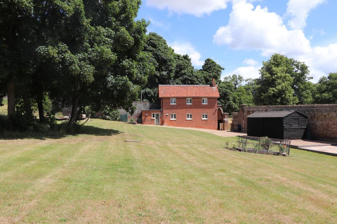 The Walled Garden At Woodhall Estate Hertford Dış mekan fotoğraf